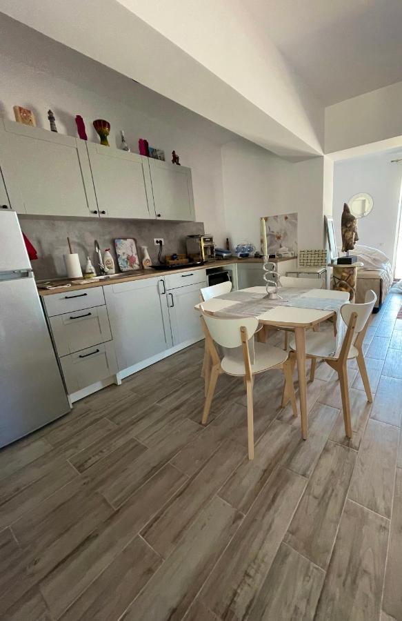אפרטהוטל Năvodari Rohan Studio One מראה חיצוני תמונה